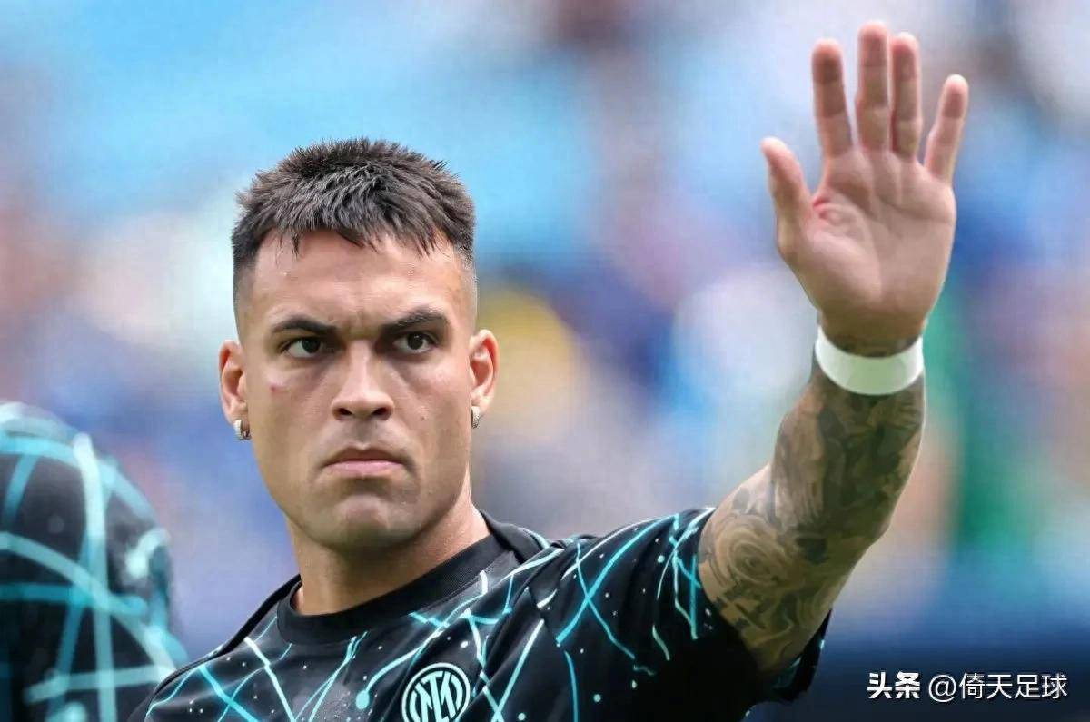 阿贾克斯训练开放日;转会期远射贴柱引欢呼;意甲在即;更衣室氛围转暖(阿贾克斯转会一览) 阿贾克斯训练开放日;转会期远射贴柱引欢呼;意甲在即;更衣室氛围转暖(阿贾克斯转会一览)